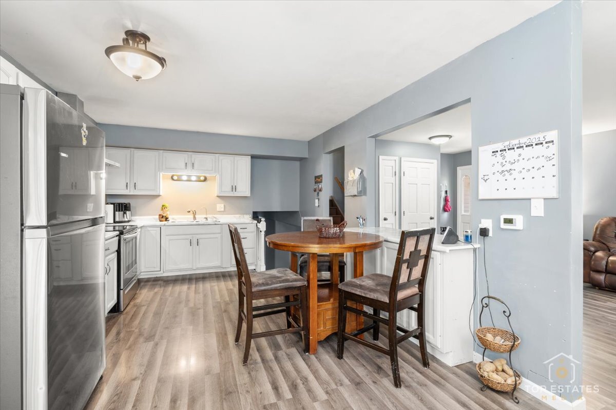 48W201 Keslinger Road, Maple Park, IL 60151