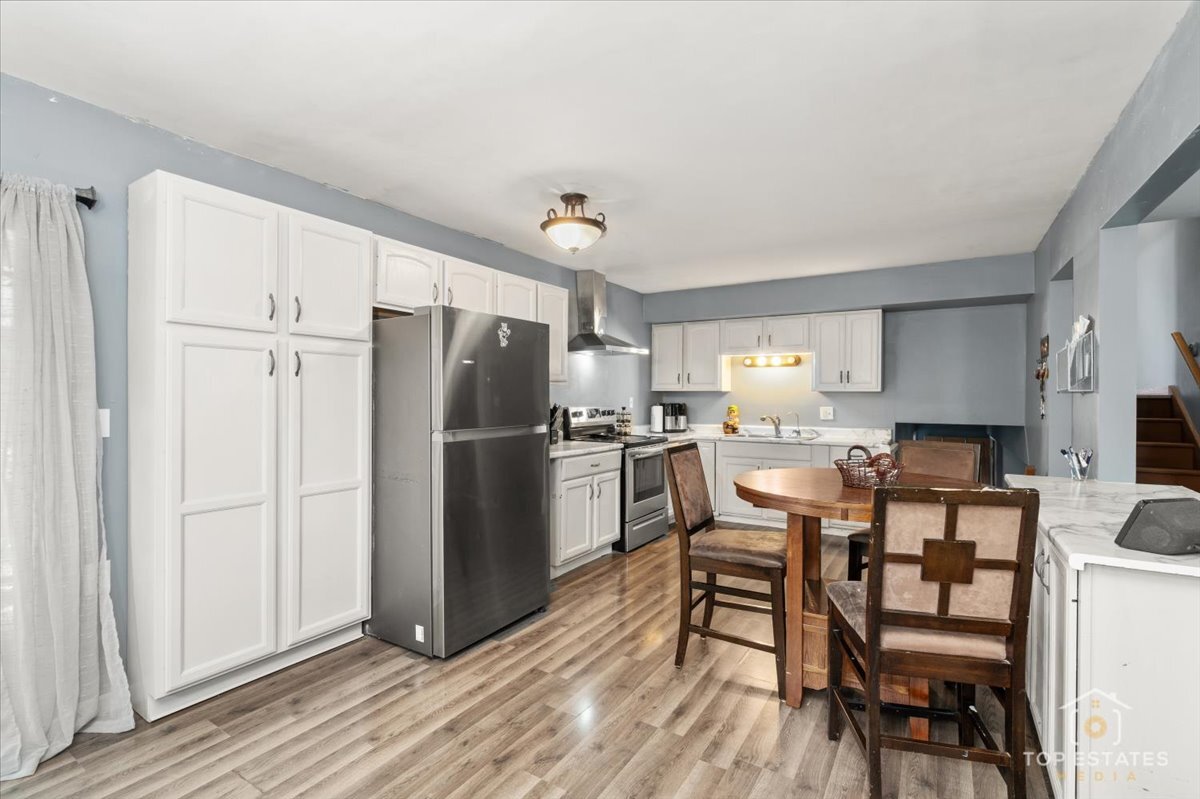 48W201 Keslinger Road, Maple Park, IL 60151