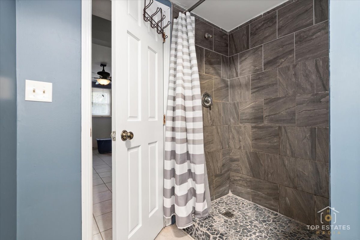 48W201 Keslinger Road, Maple Park, IL 60151