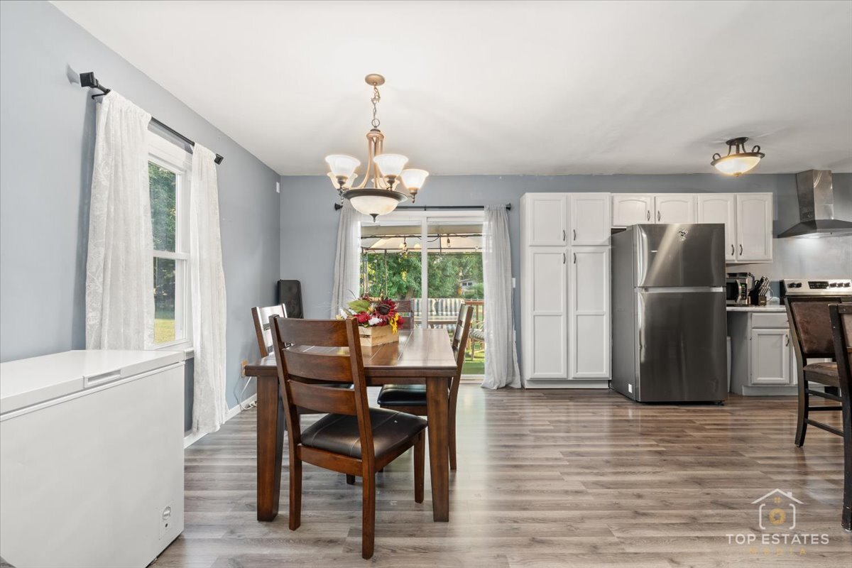 48W201 Keslinger Road, Maple Park, IL 60151