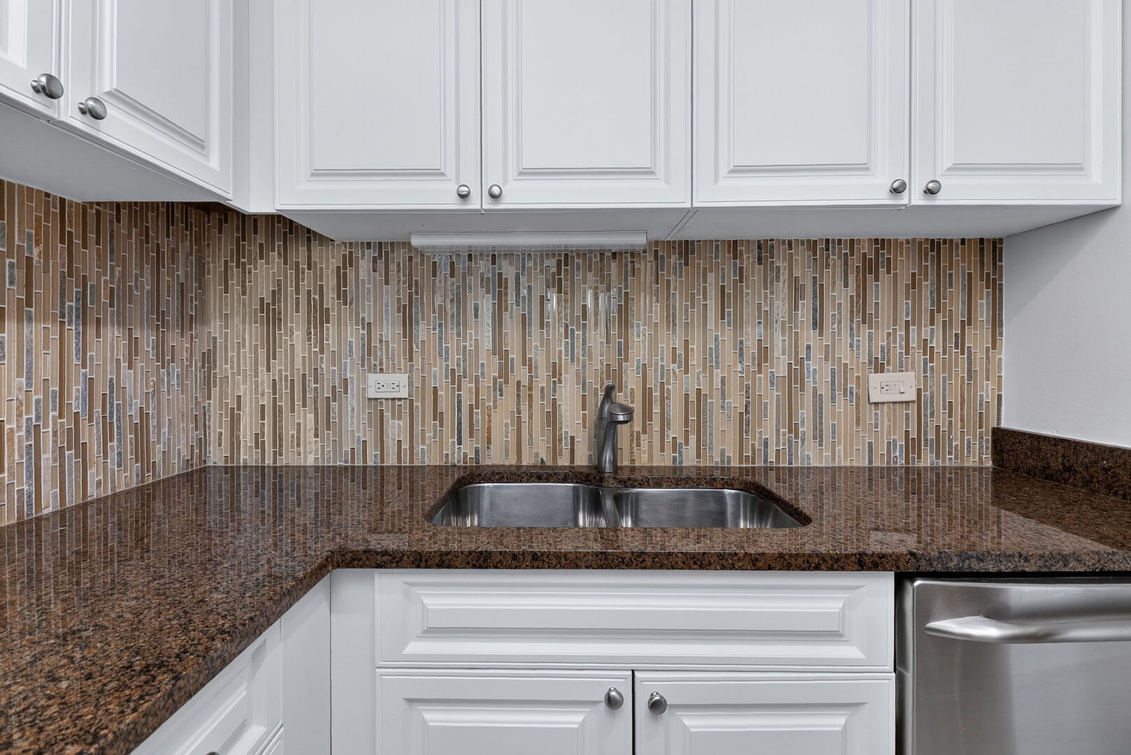 3660 N LAKE SHORE Drive #1603, Chicago, IL 60613