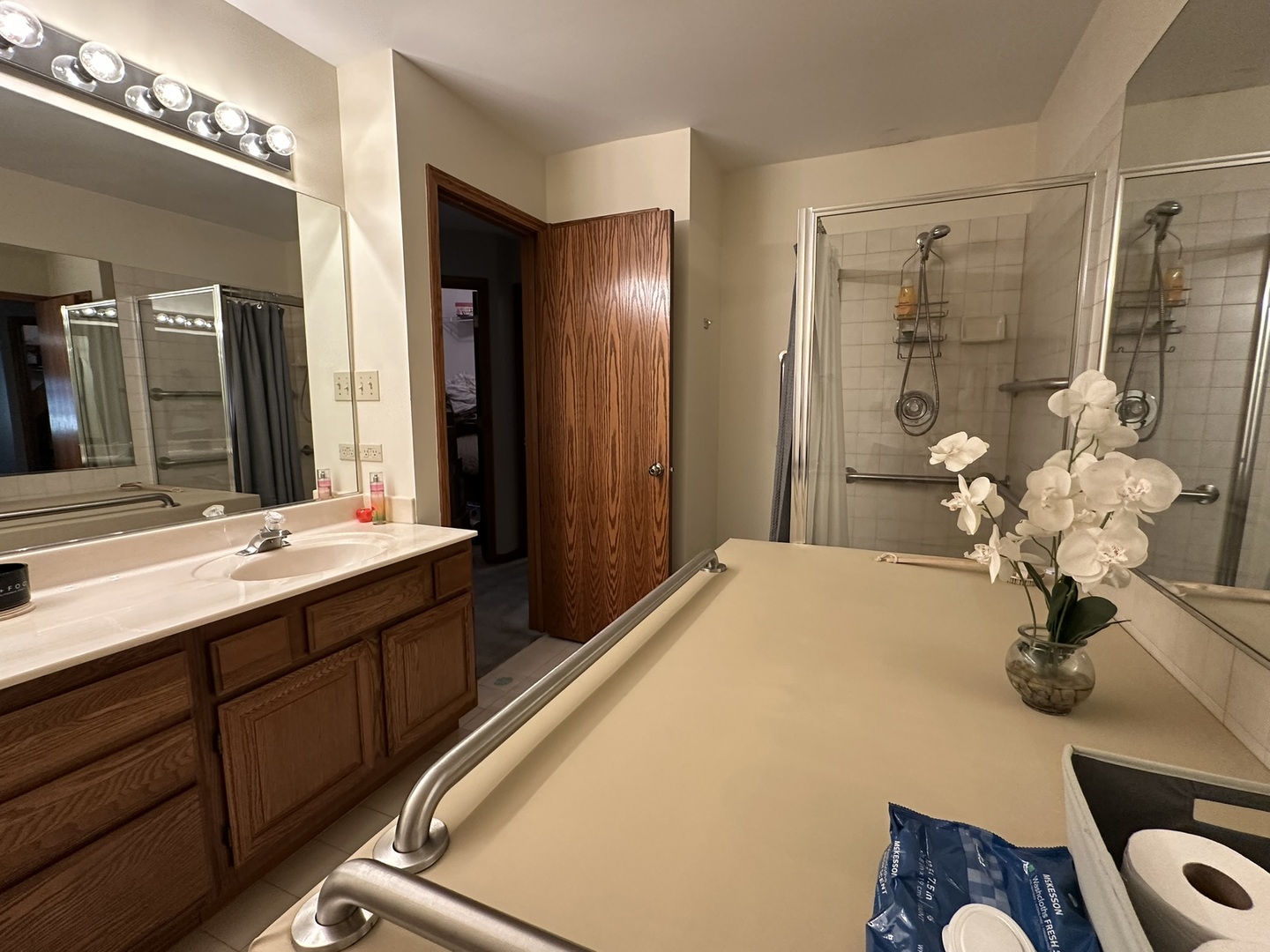 8533 Sandalwood Drive, Darien, IL 60561