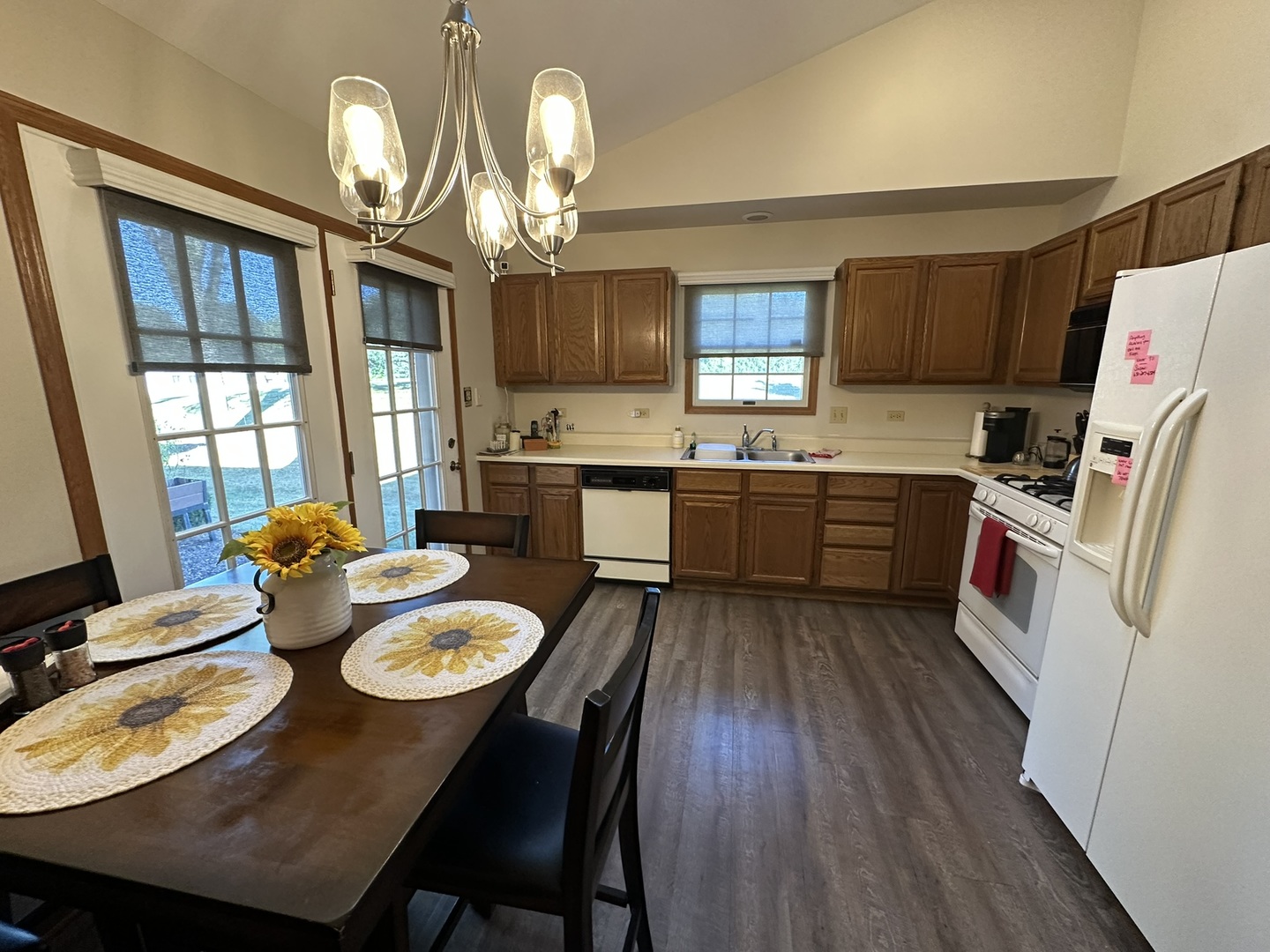 8533 Sandalwood Drive, Darien, IL 60561