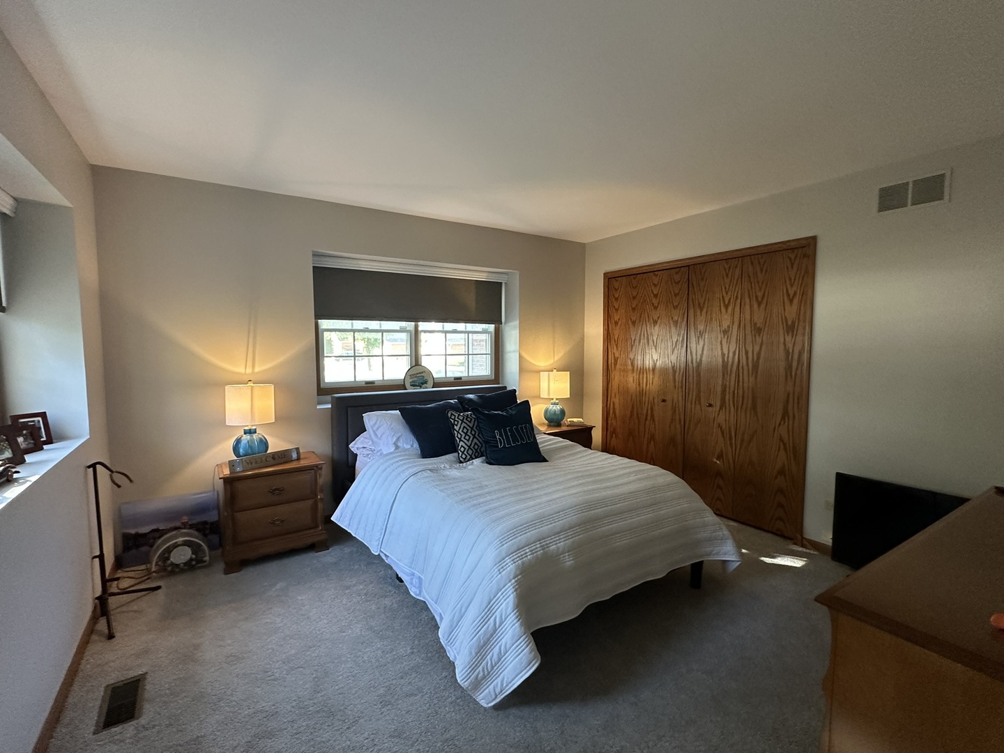 8533 Sandalwood Drive, Darien, IL 60561