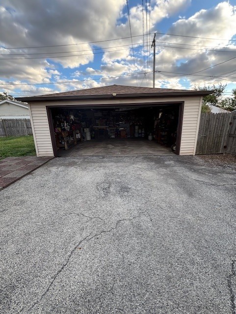 7113 W 71st Street, Chicago, IL 60638