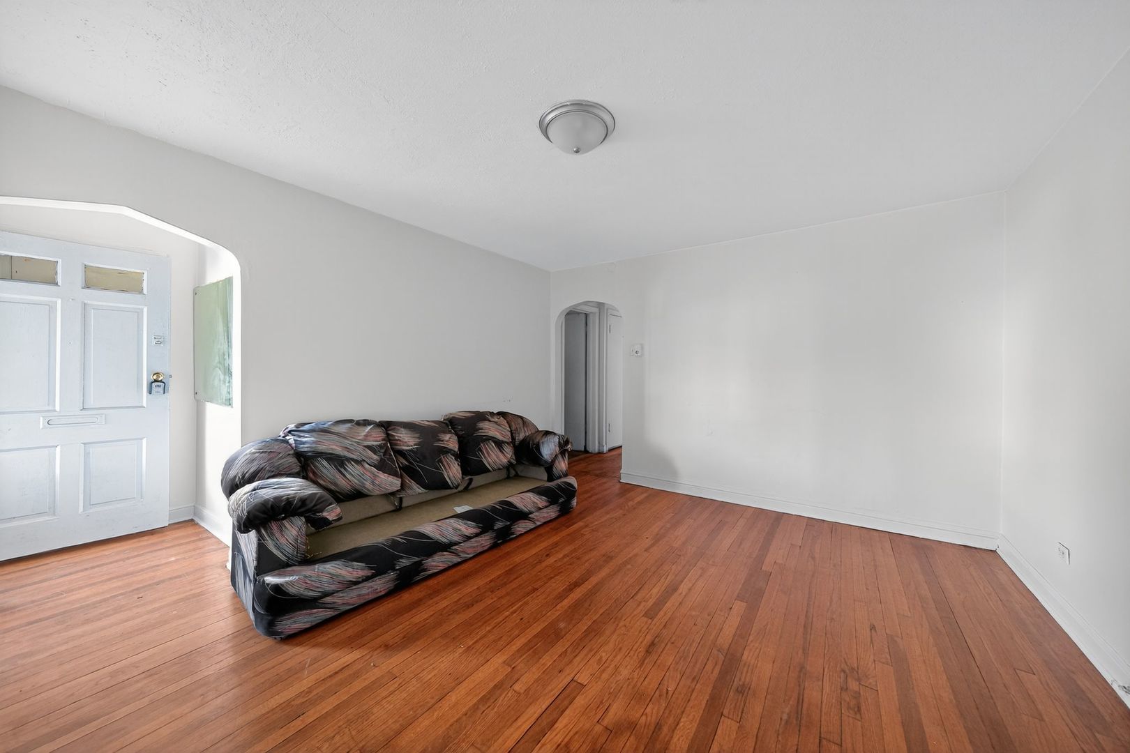 10026 S Carpenter Street, Chicago, IL 60643