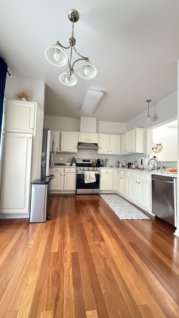 3389 Ravinia Circle, Aurora, IL 60504