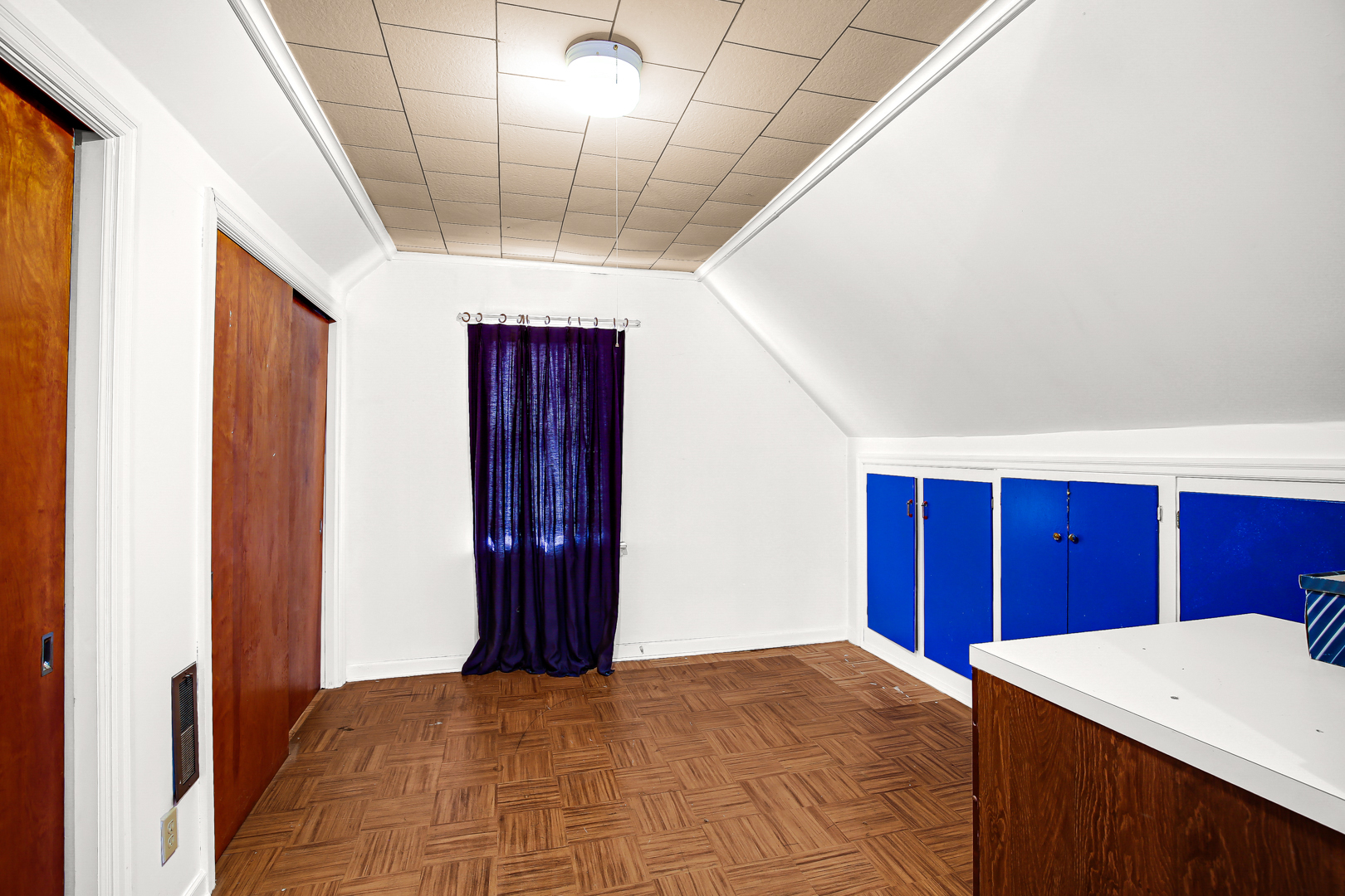 4320 W 99th Place, Oak Lawn, IL 60453