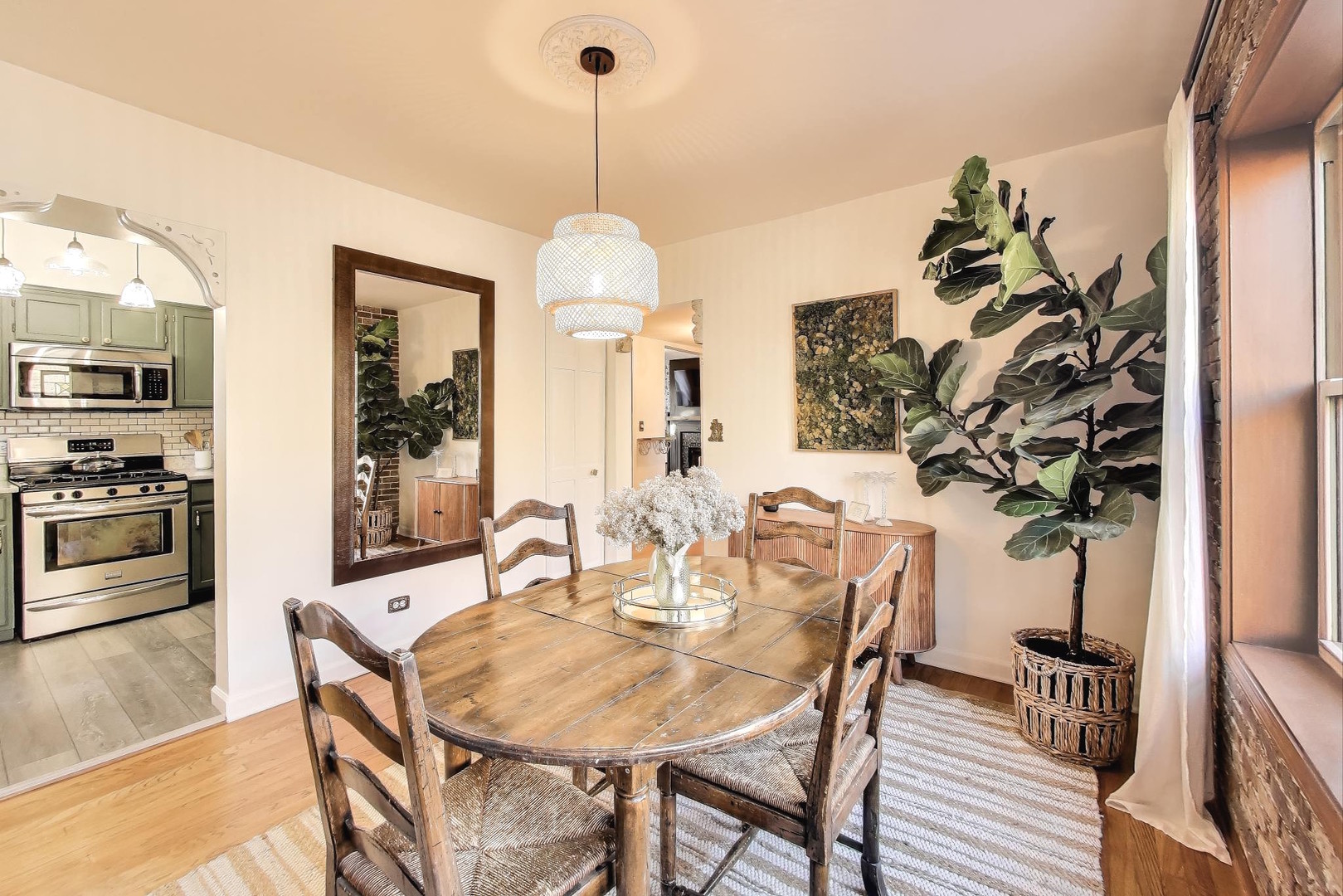 75 E Harris Avenue #3E, La Grange, IL 60525