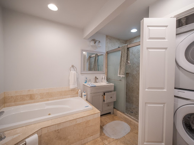 10086 S 84TH Terrace #303, Palos Hills, IL 60465