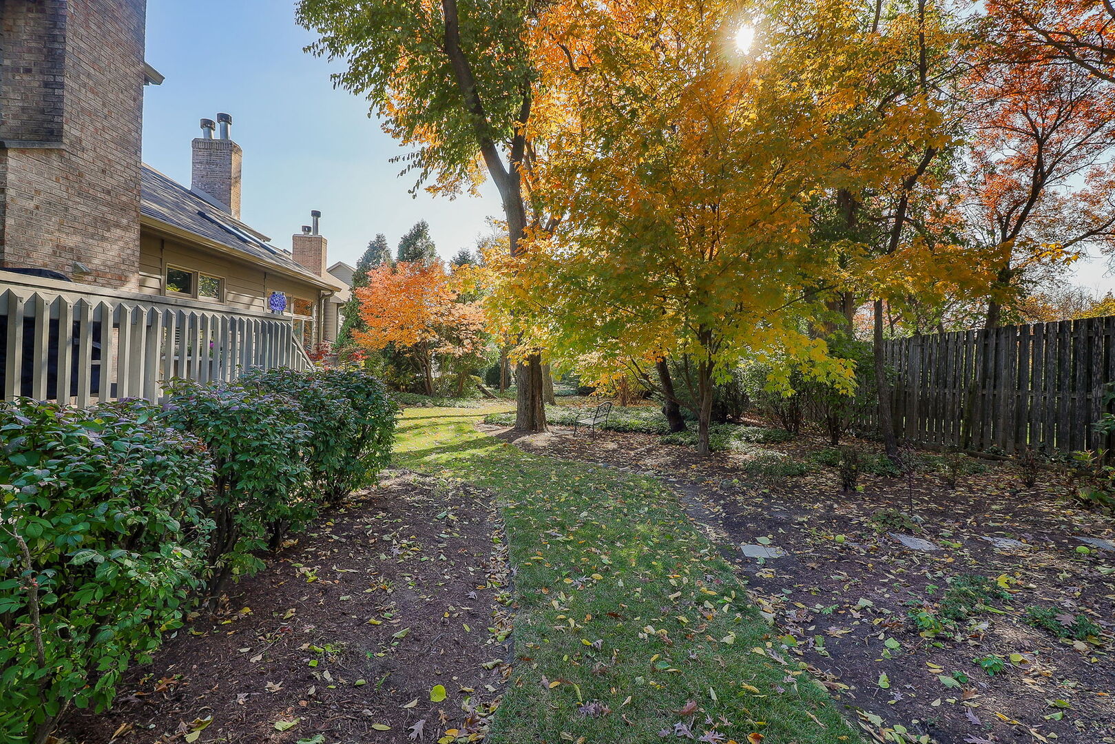 921 Oak Crest Lane, St. Charles, IL 60175