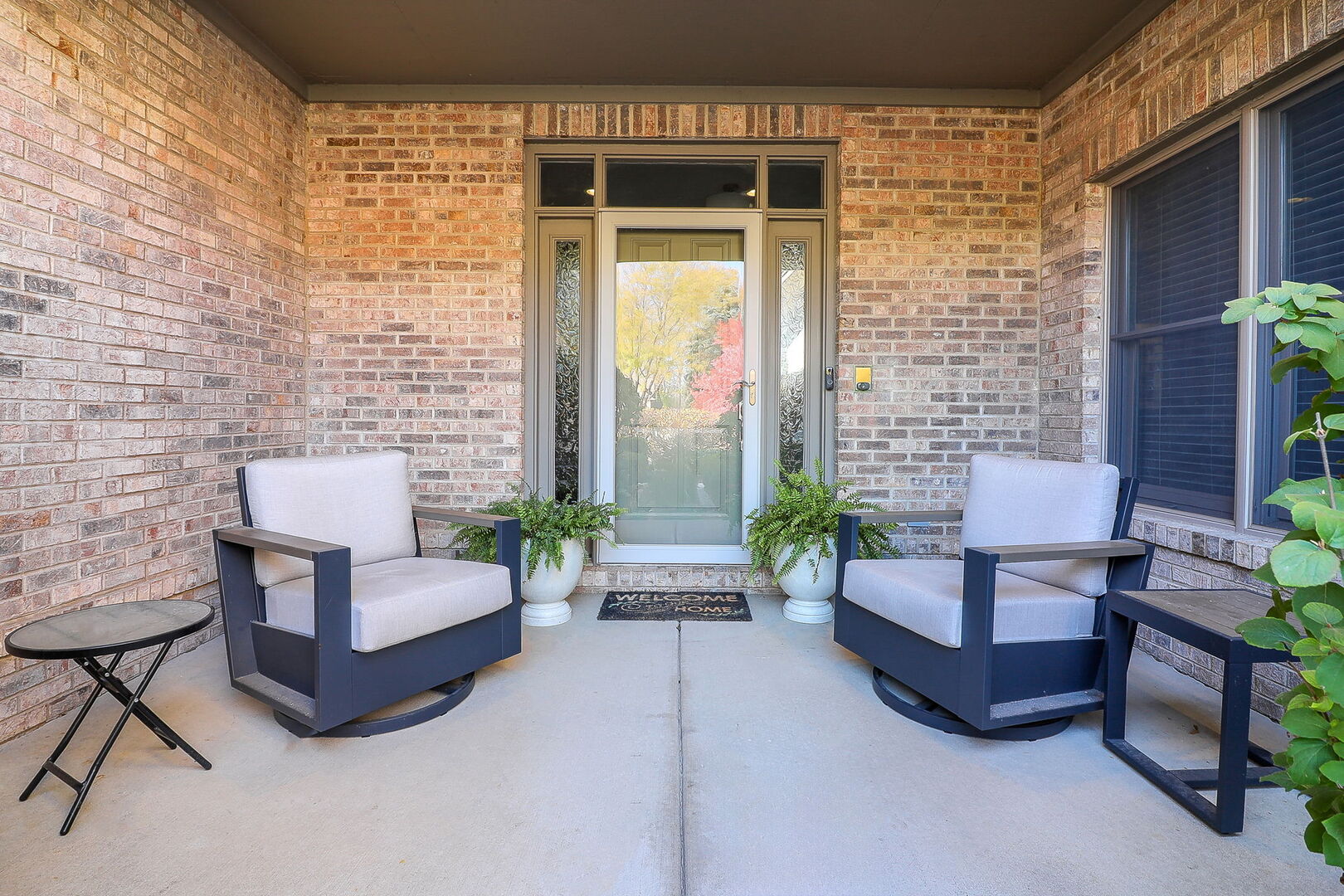 921 Oak Crest Lane, St. Charles, IL 60175