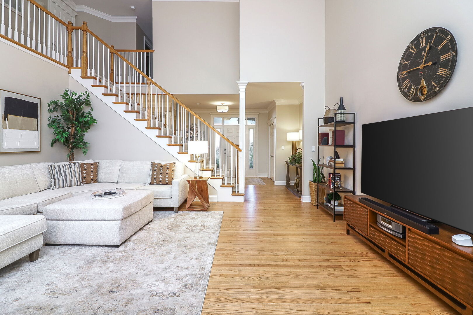 921 Oak Crest Lane, St. Charles, IL 60175