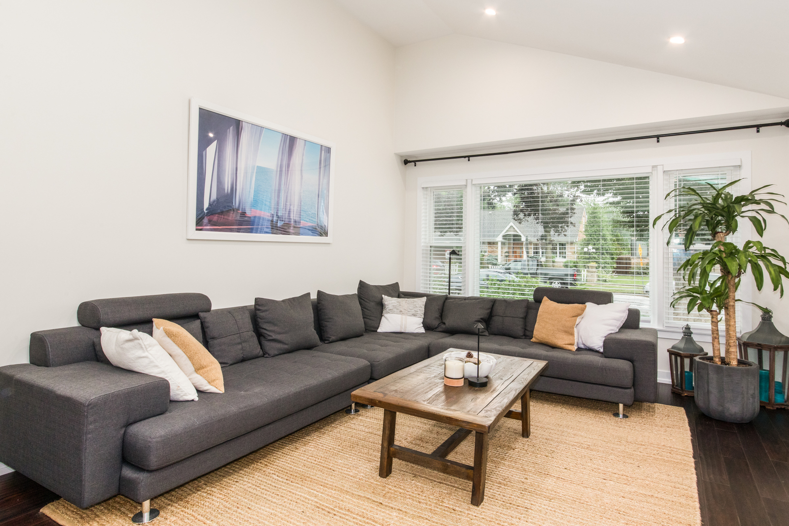 900 ROWE Avenue, Park Ridge, IL 60068