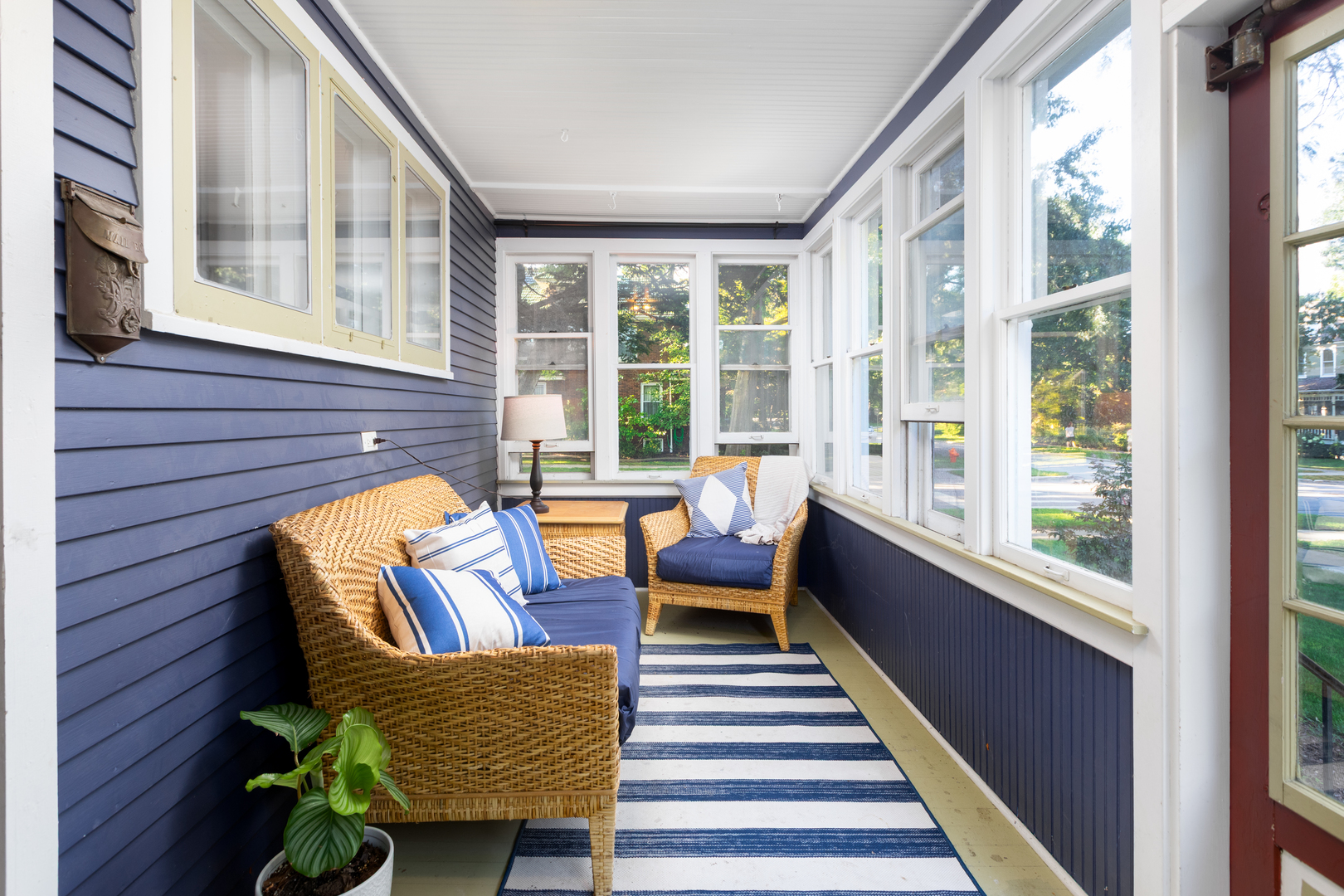 105 S Wright Street, Naperville, IL 60540