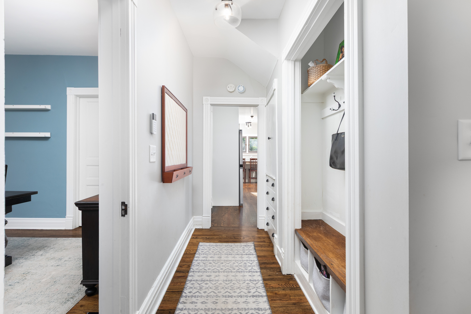 105 S Wright Street, Naperville, IL 60540