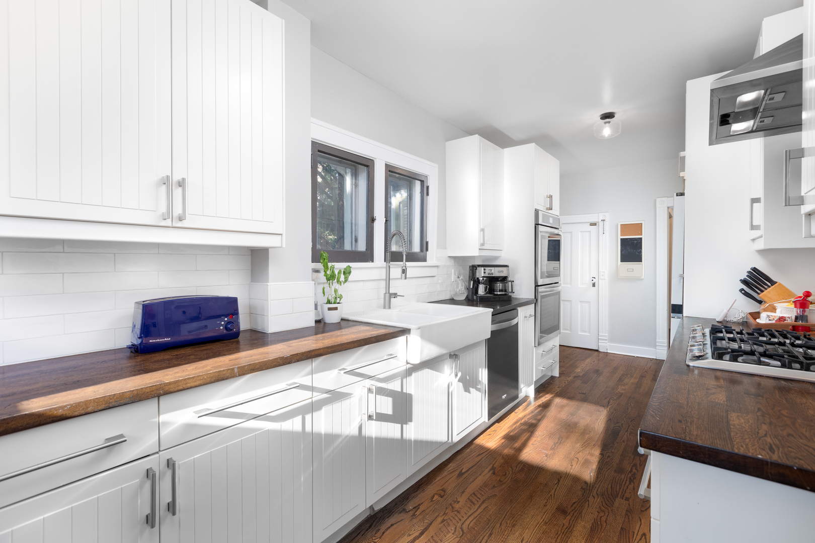 105 S Wright Street, Naperville, IL 60540