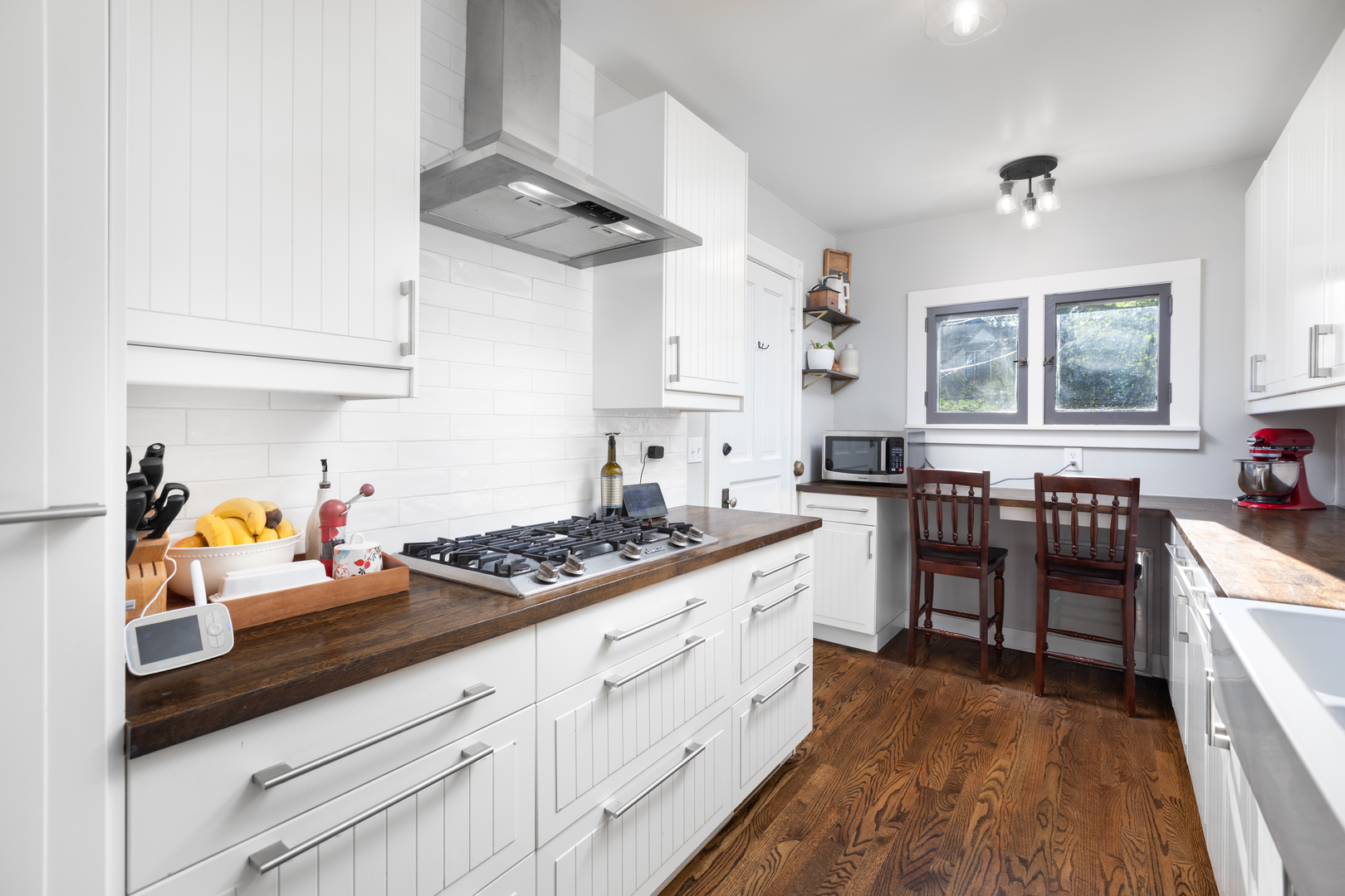 105 S Wright Street, Naperville, IL 60540