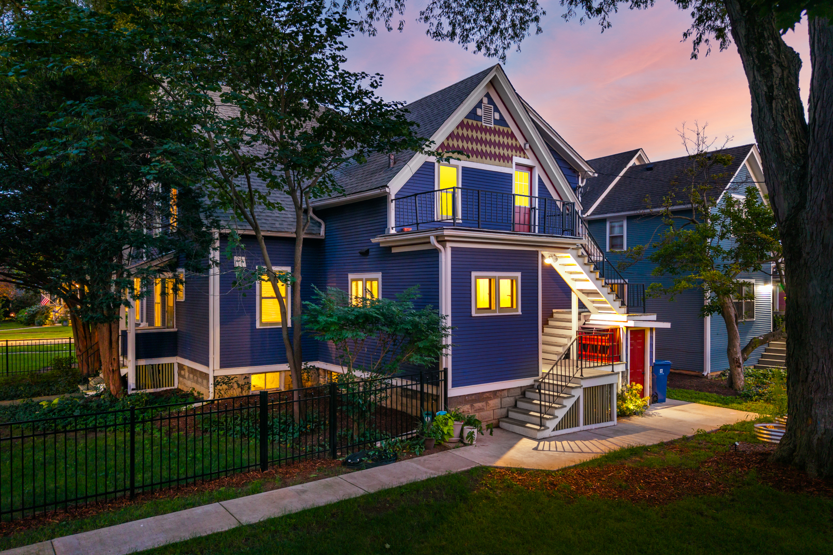 105 S Wright Street, Naperville, IL 60540