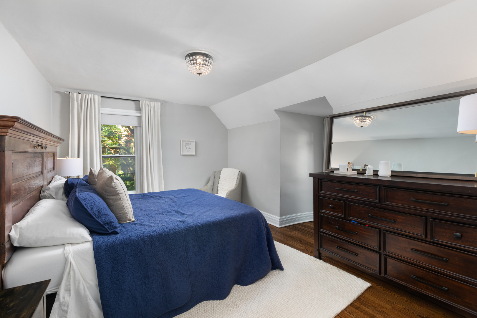 105 S Wright Street, Naperville, IL 60540