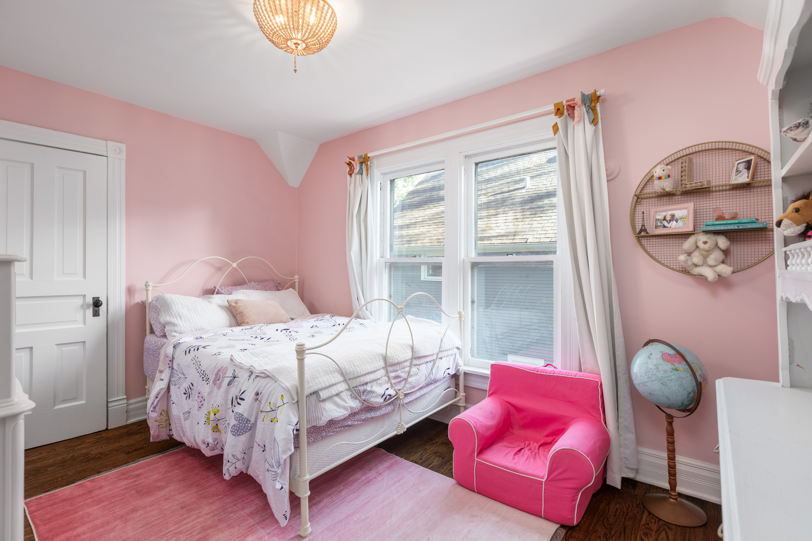 105 S Wright Street, Naperville, IL 60540