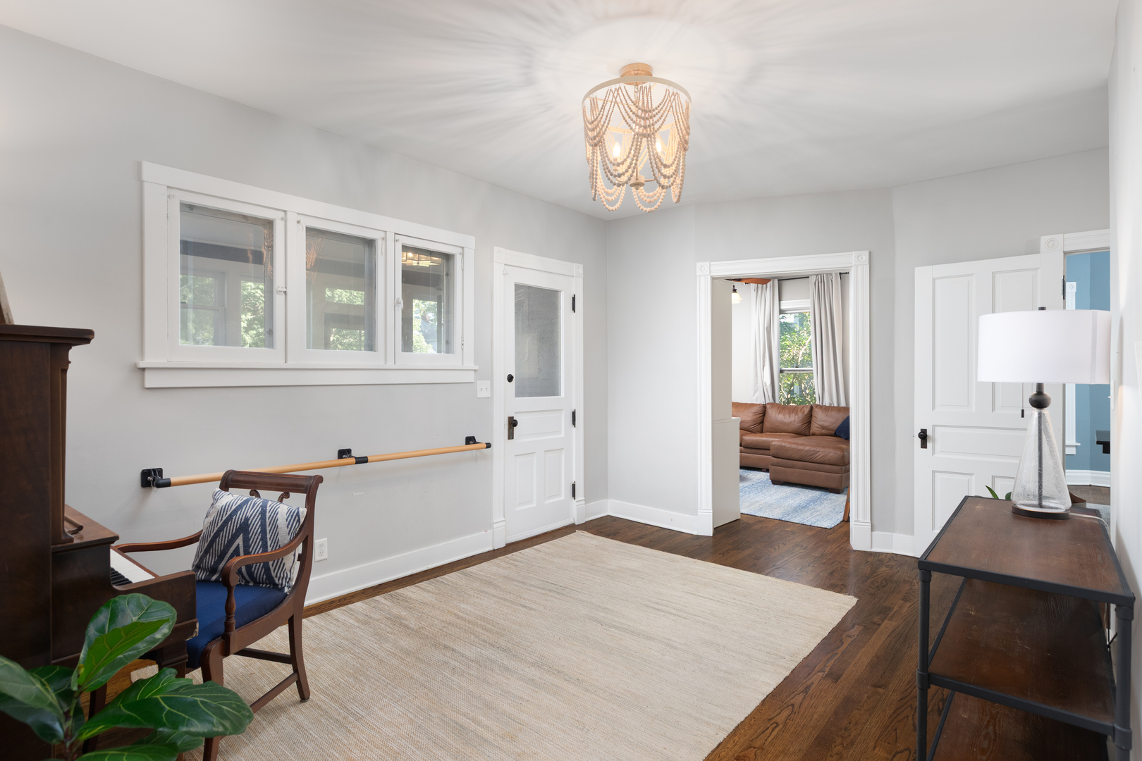 105 S Wright Street, Naperville, IL 60540