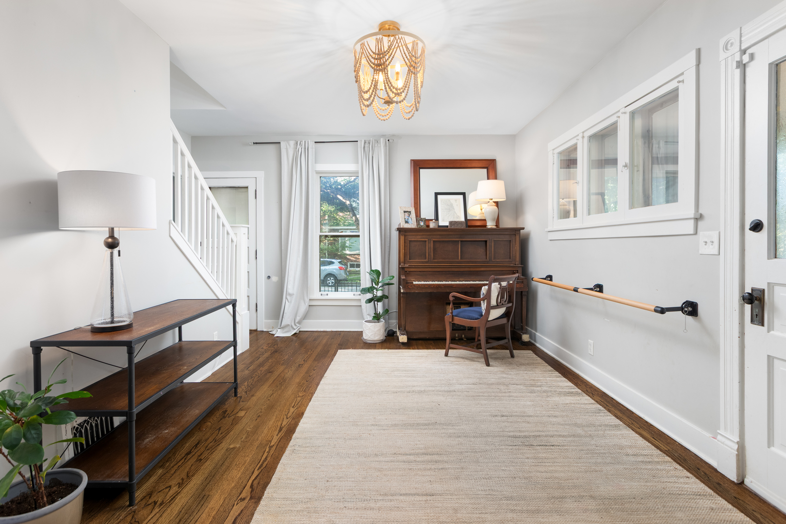 105 S Wright Street, Naperville, IL 60540