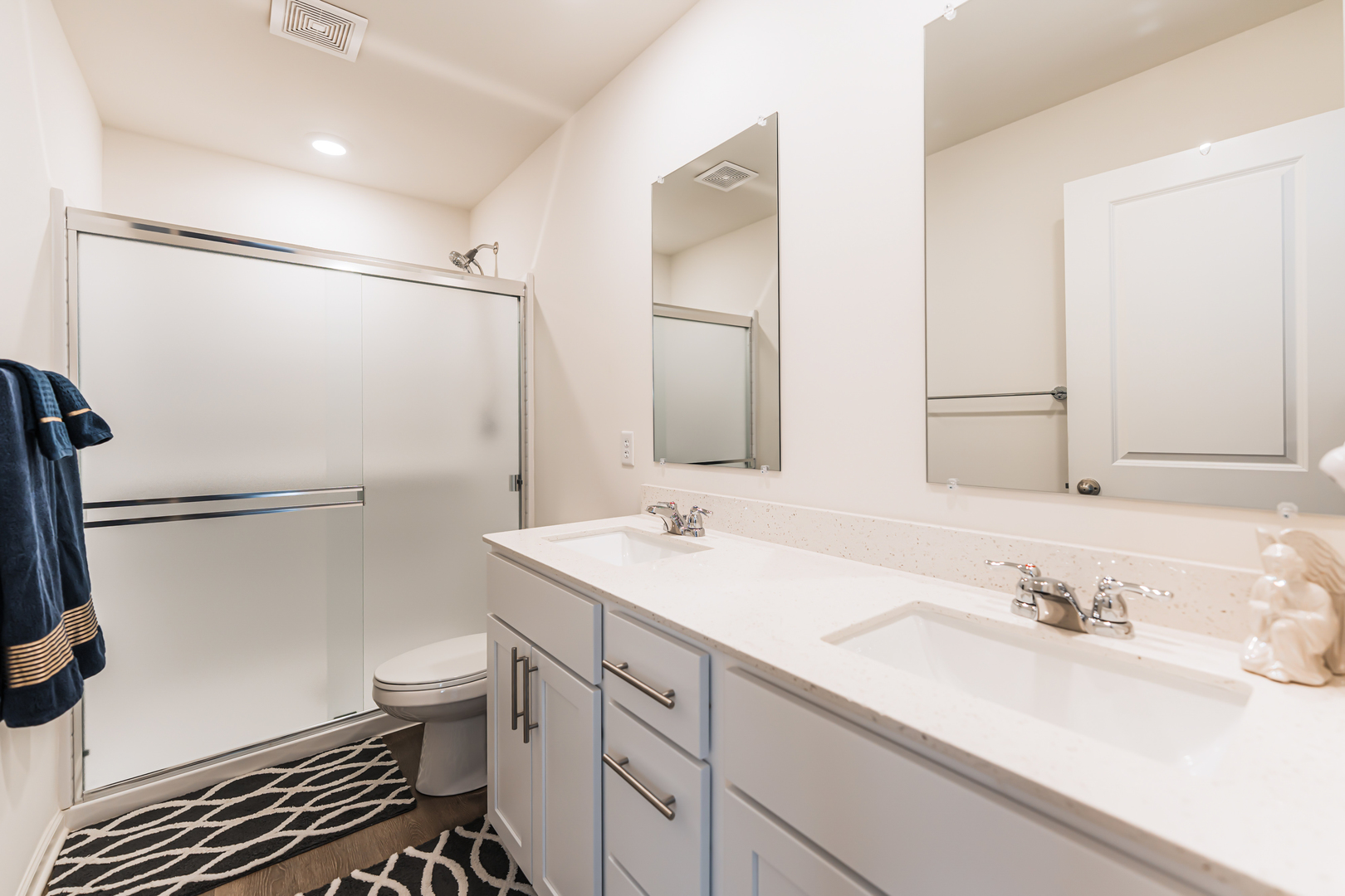 1053 Briar Glen Court, Hampshire, IL 60140