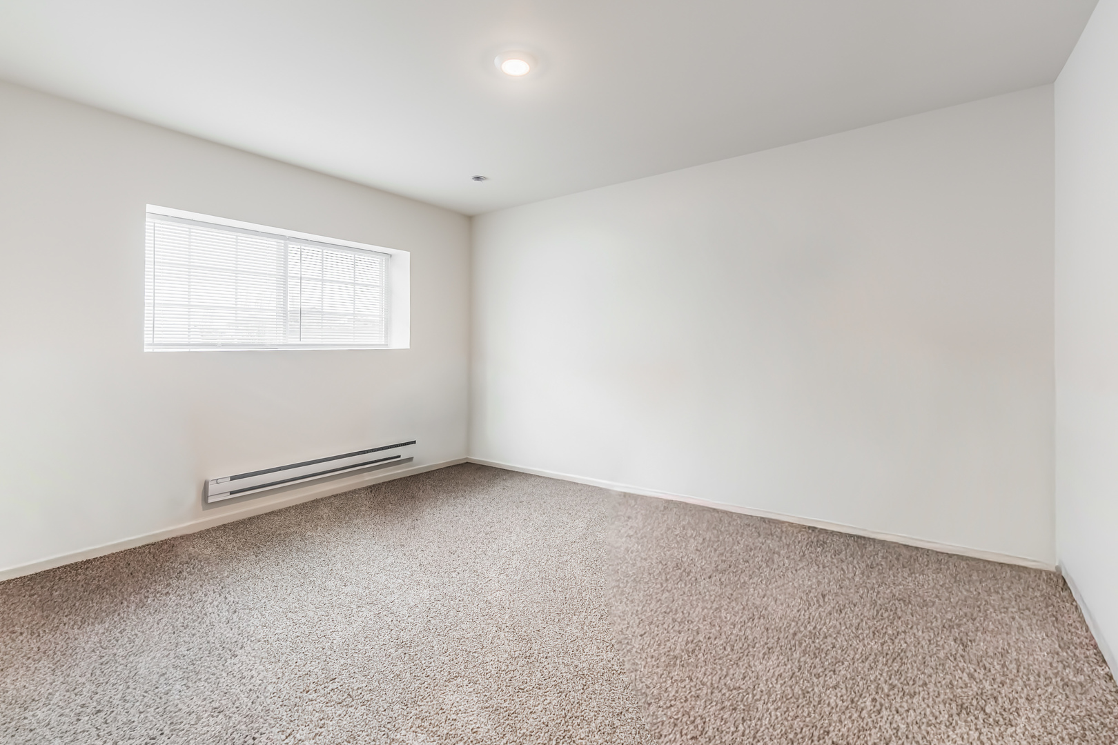 1053 Briar Glen Court, Hampshire, IL 60140