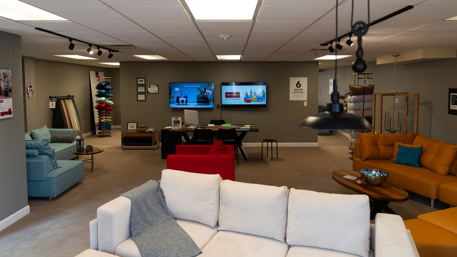 36 S Cass Avenue #28, Westmont, IL 60559