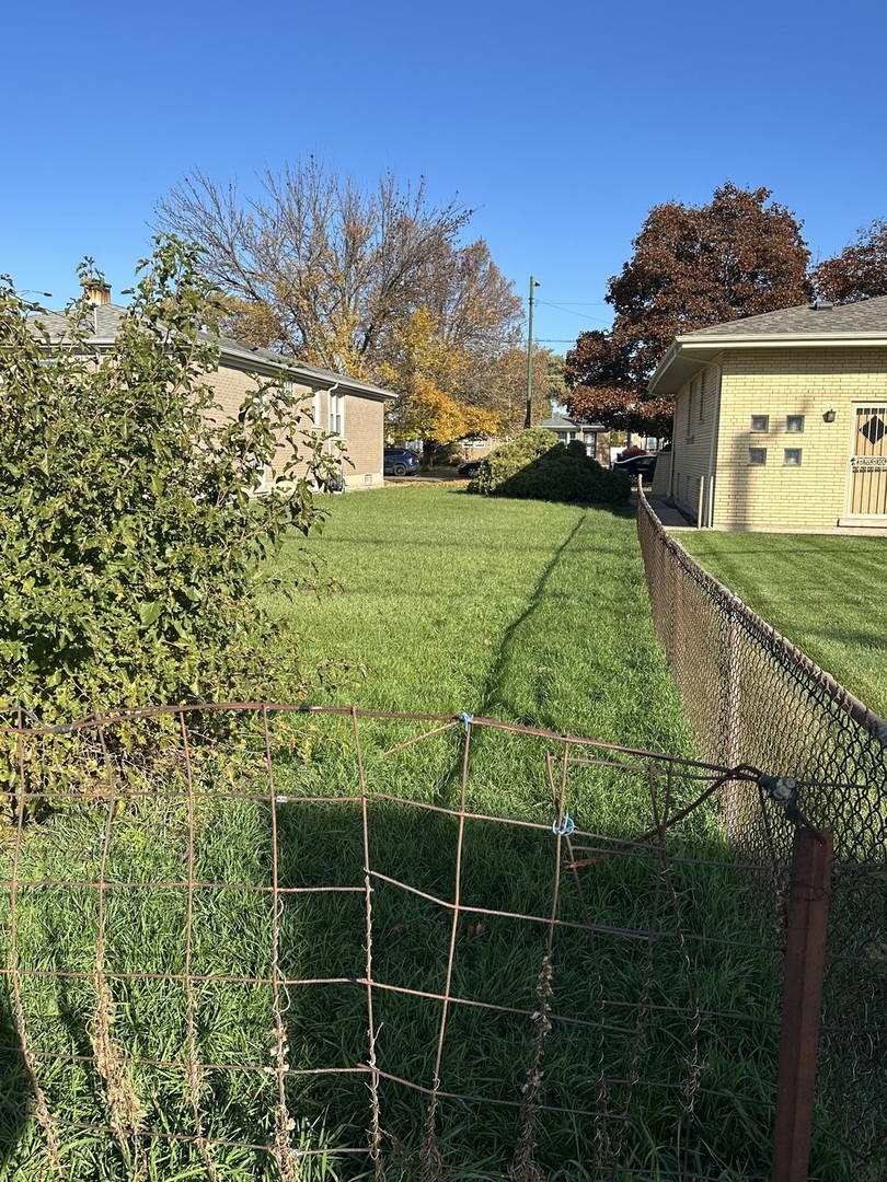 2917 E 130th Street, Chicago, IL 60633