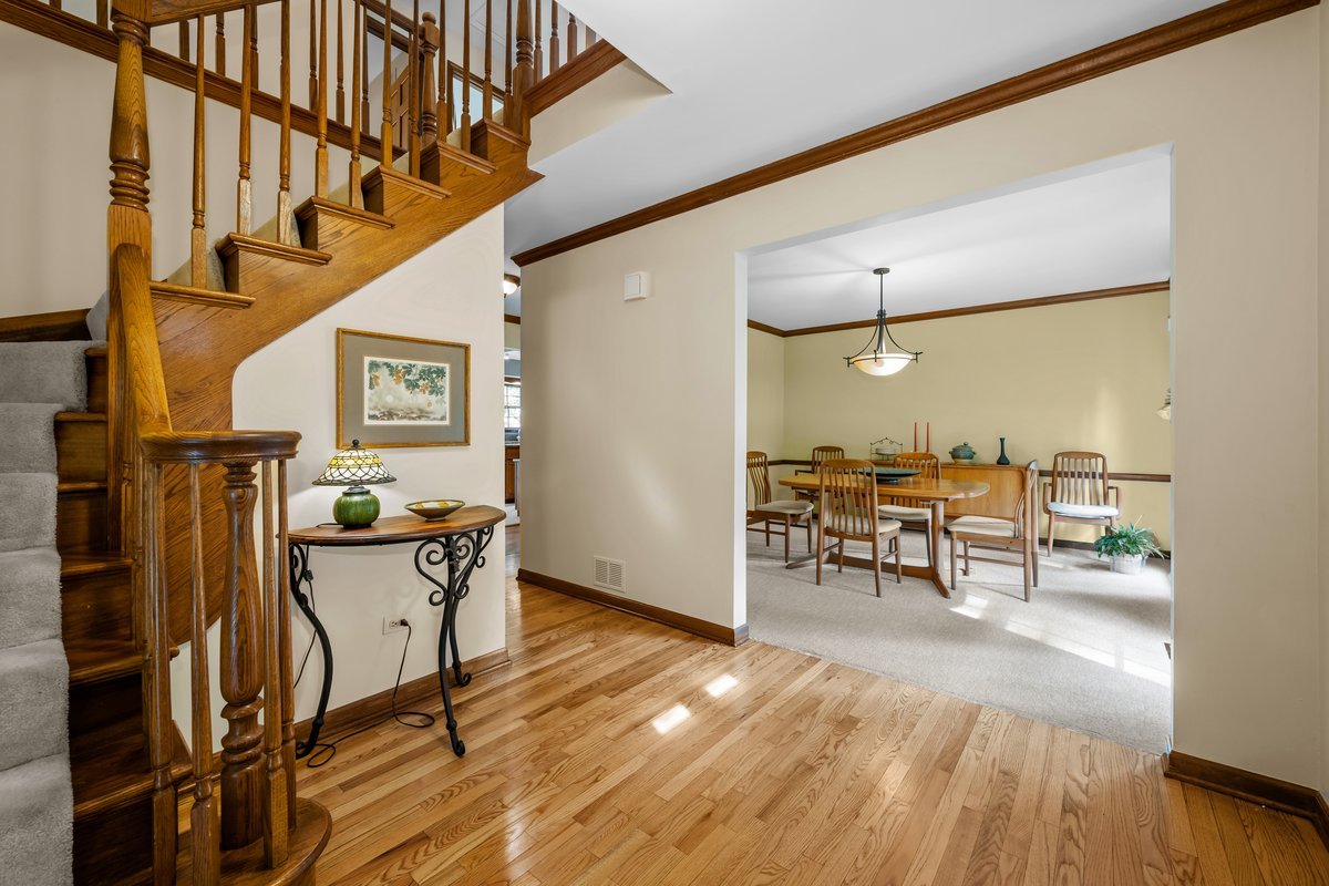 743 Arlington Avenue, Naperville, IL 60565