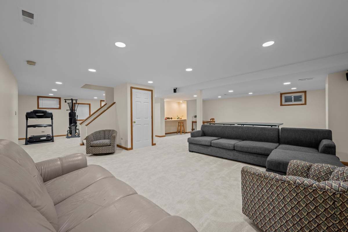 743 Arlington Avenue, Naperville, IL 60565