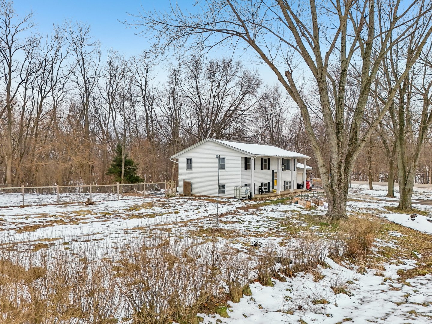 8091 Deer Drive, Hennepin, IL 61327