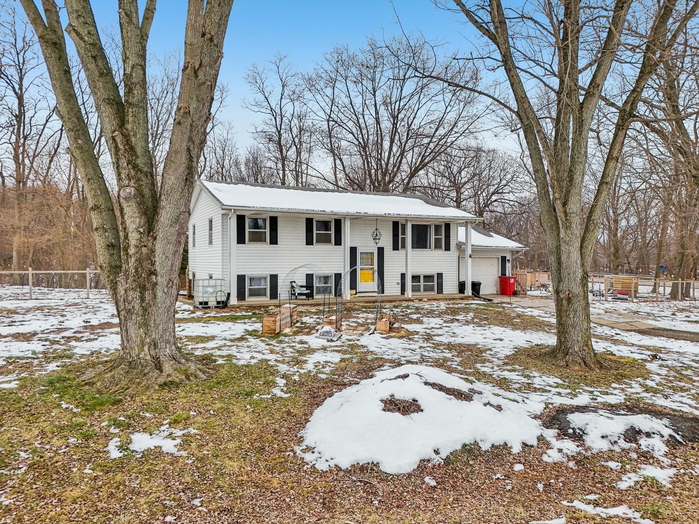 8091 Deer Drive, Hennepin, IL 61327