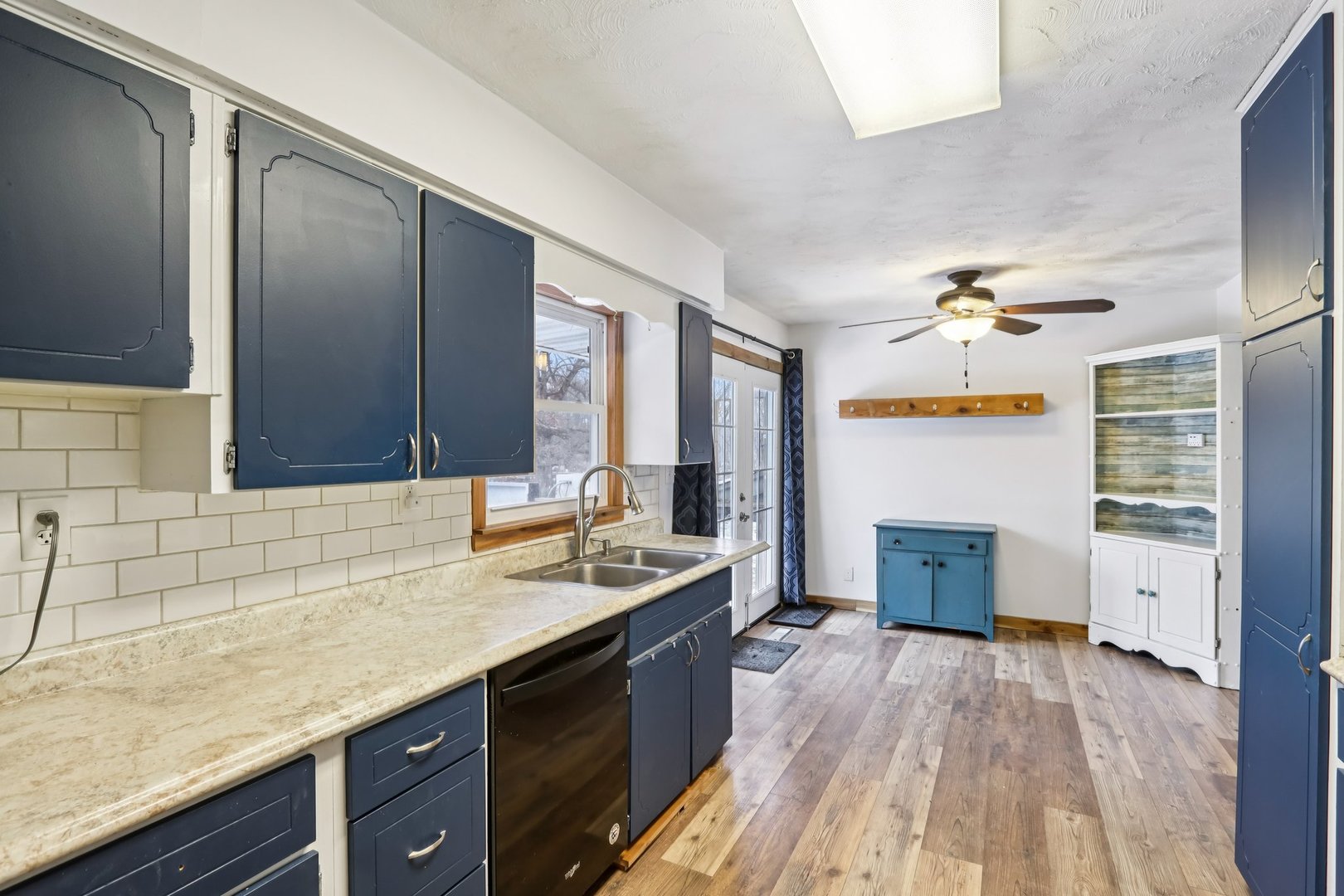 8091 Deer Drive, Hennepin, IL 61327