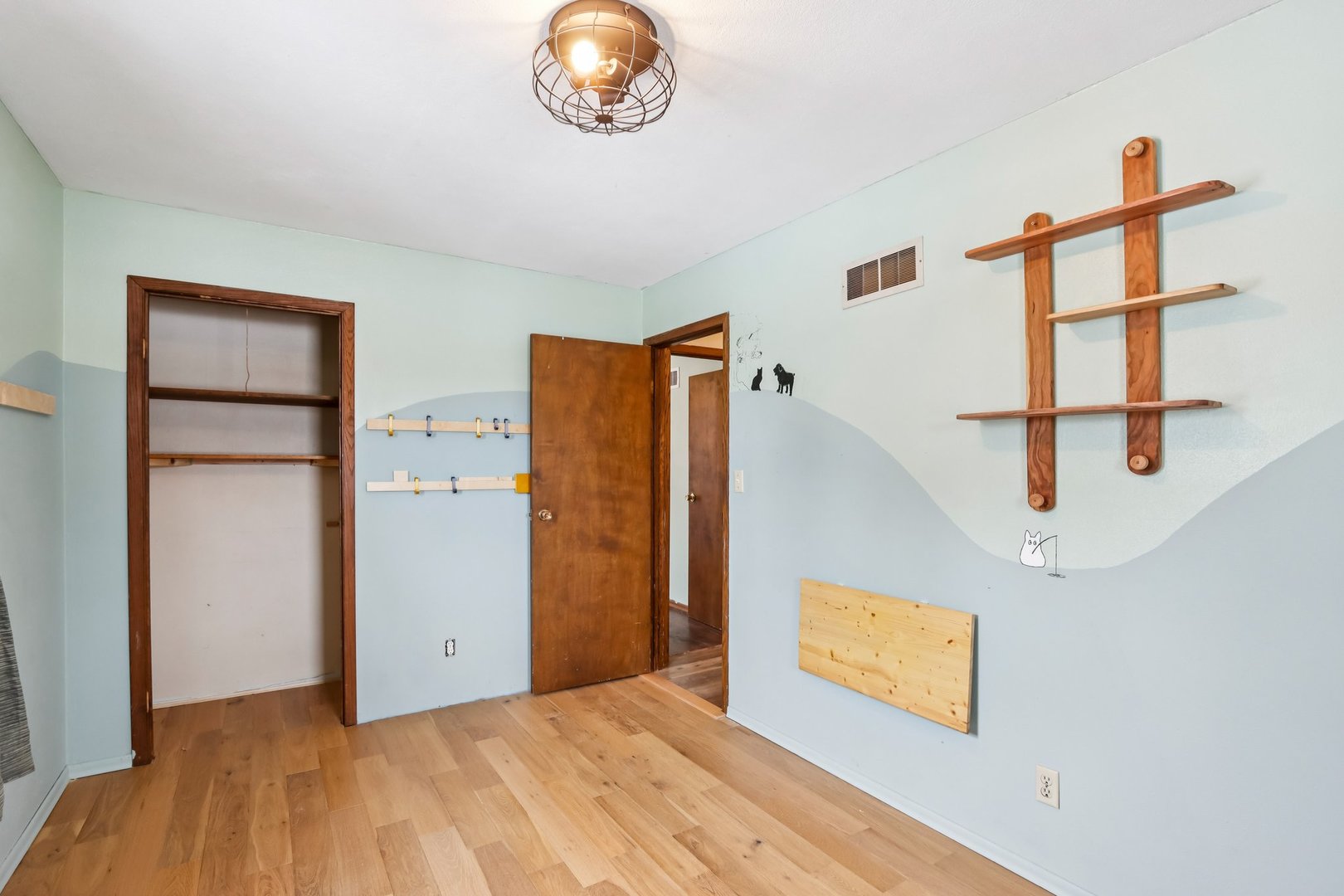 8091 Deer Drive, Hennepin, IL 61327