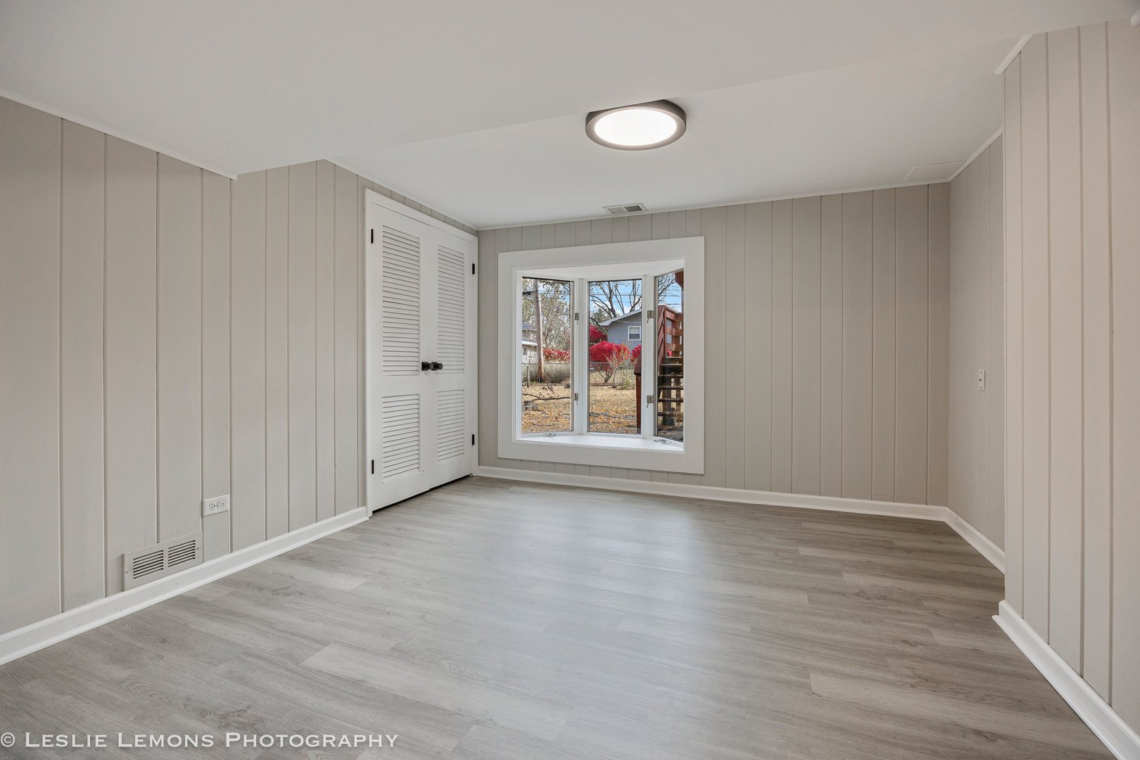 320 Elmwood Drive, Naperville, IL 60540