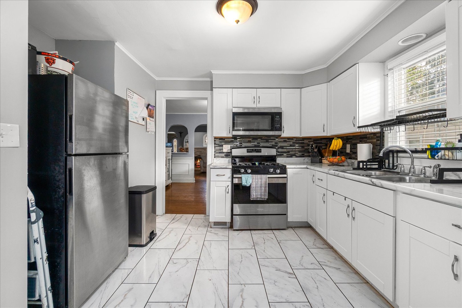 937 PEARL Street, Aurora, IL 60505