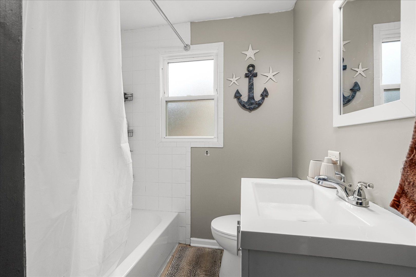 937 PEARL Street, Aurora, IL 60505