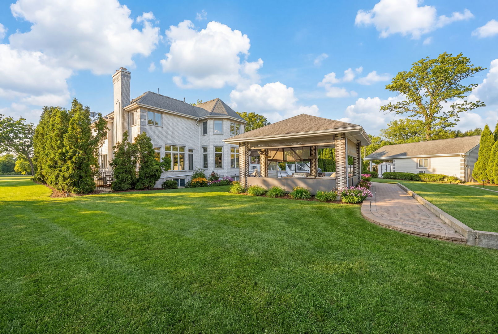 1 Bell Oak Lane, Lemont, IL 60439