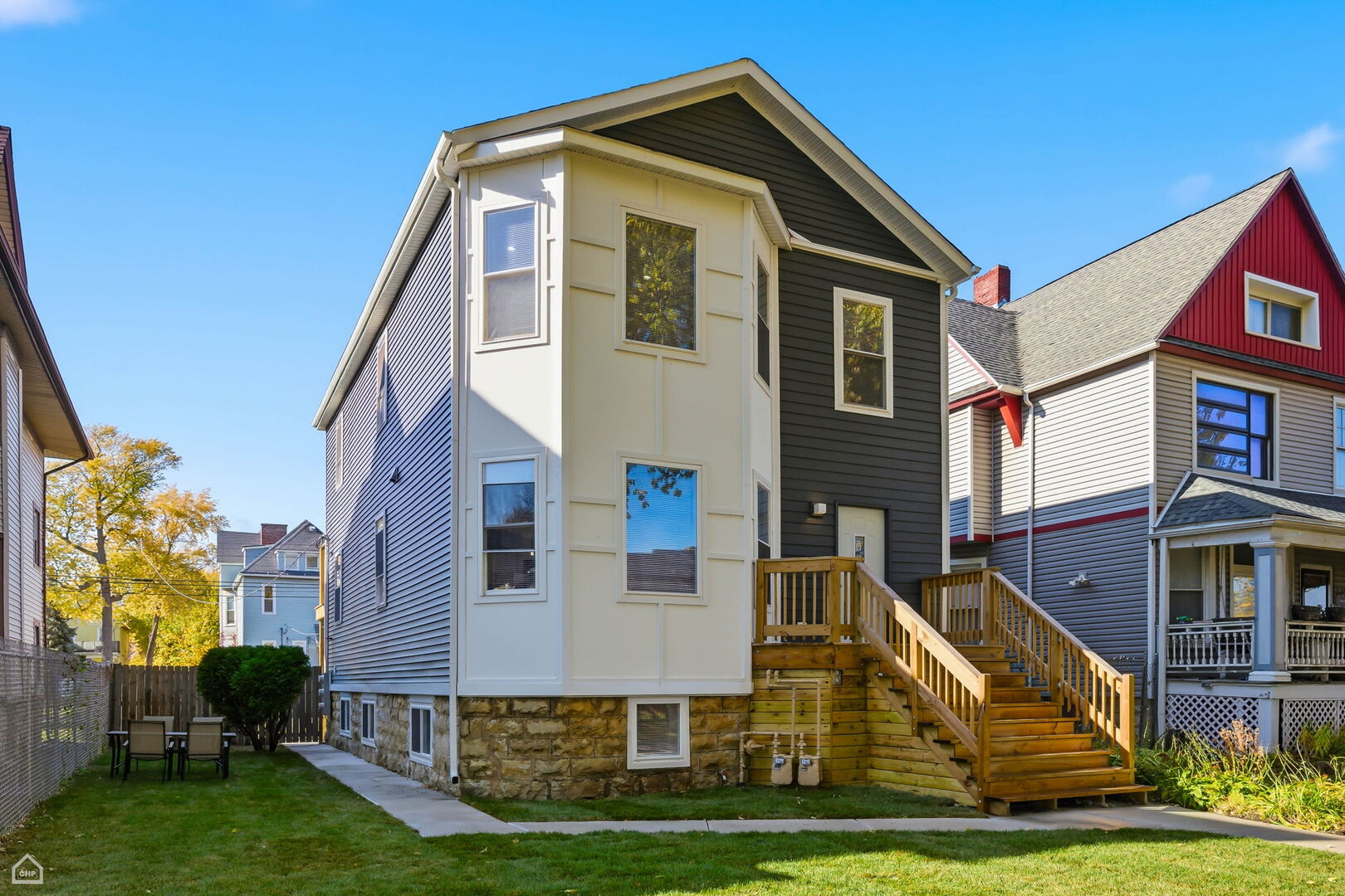 328 N Lockwood Avenue, Chicago, IL 60644