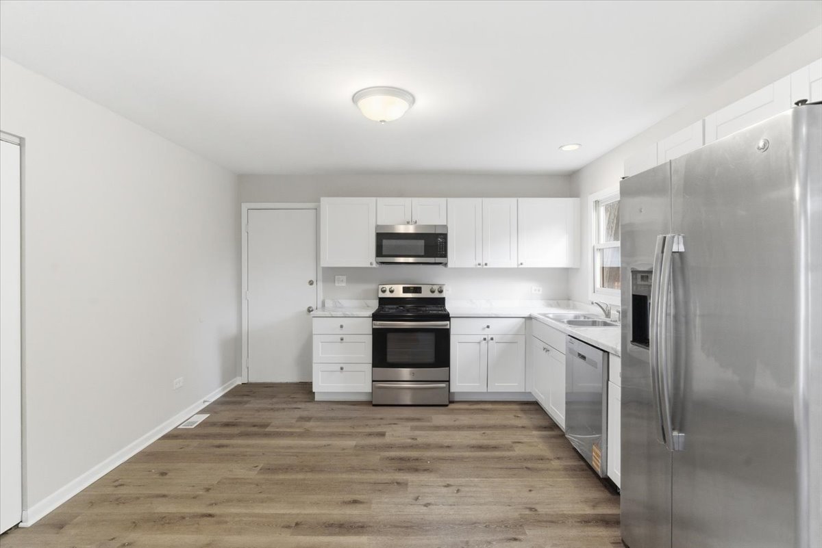 37446 E Park Lane, Lake Villa, IL 60046