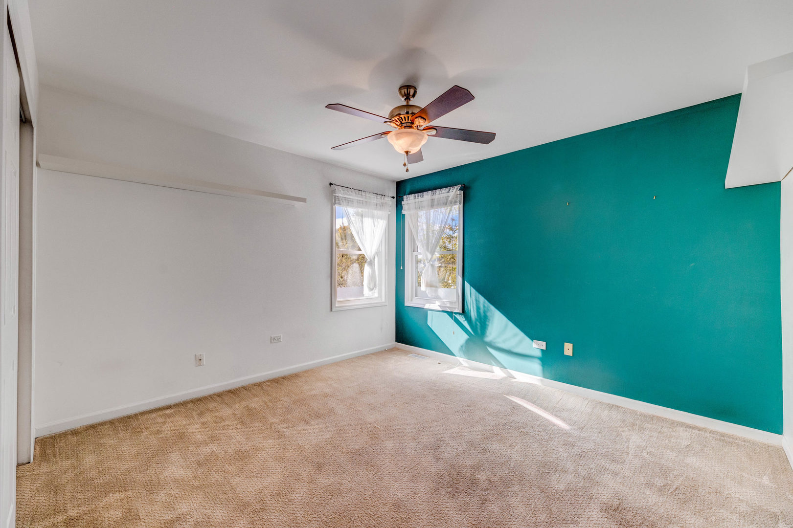 227 Beaver Creek Drive, Bolingbrook, IL 60490