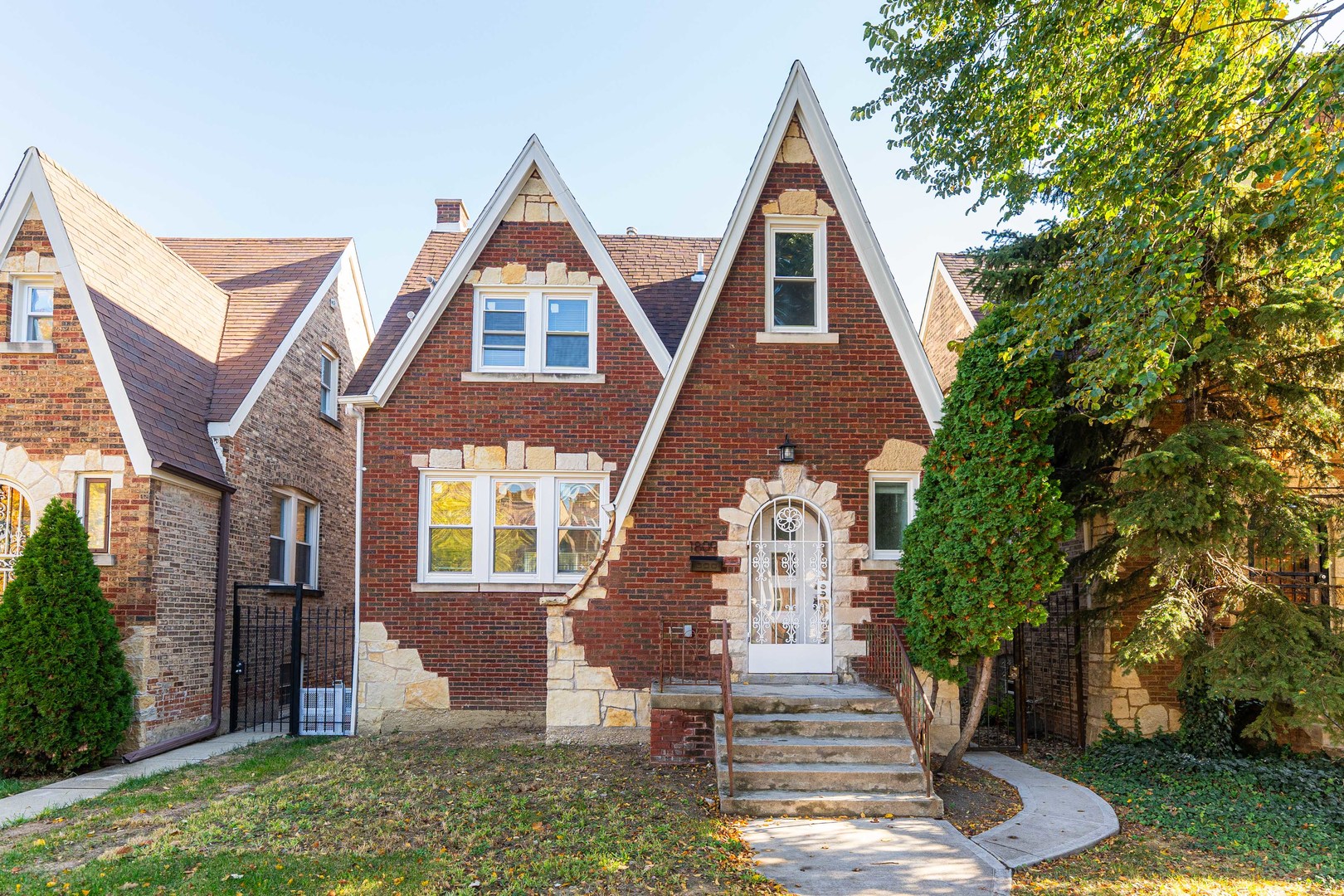 1809 Euclid Avenue, Berwyn, IL 60402