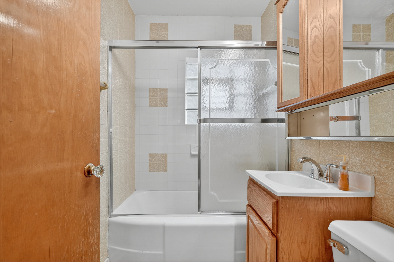 5359 S Nordica Avenue, Chicago, IL 60638