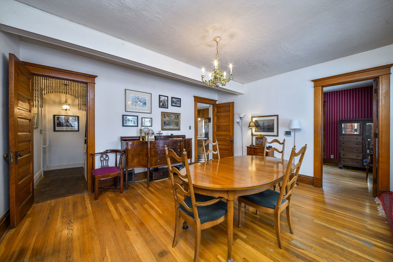 116 S Wright Street, Naperville, IL 60540