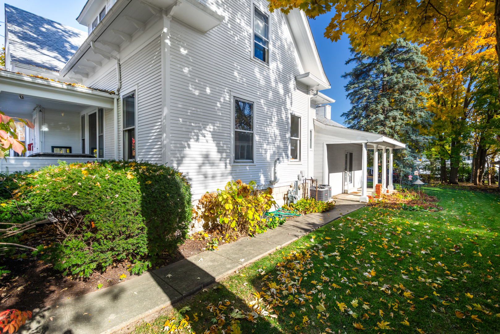 116 S Wright Street, Naperville, IL 60540