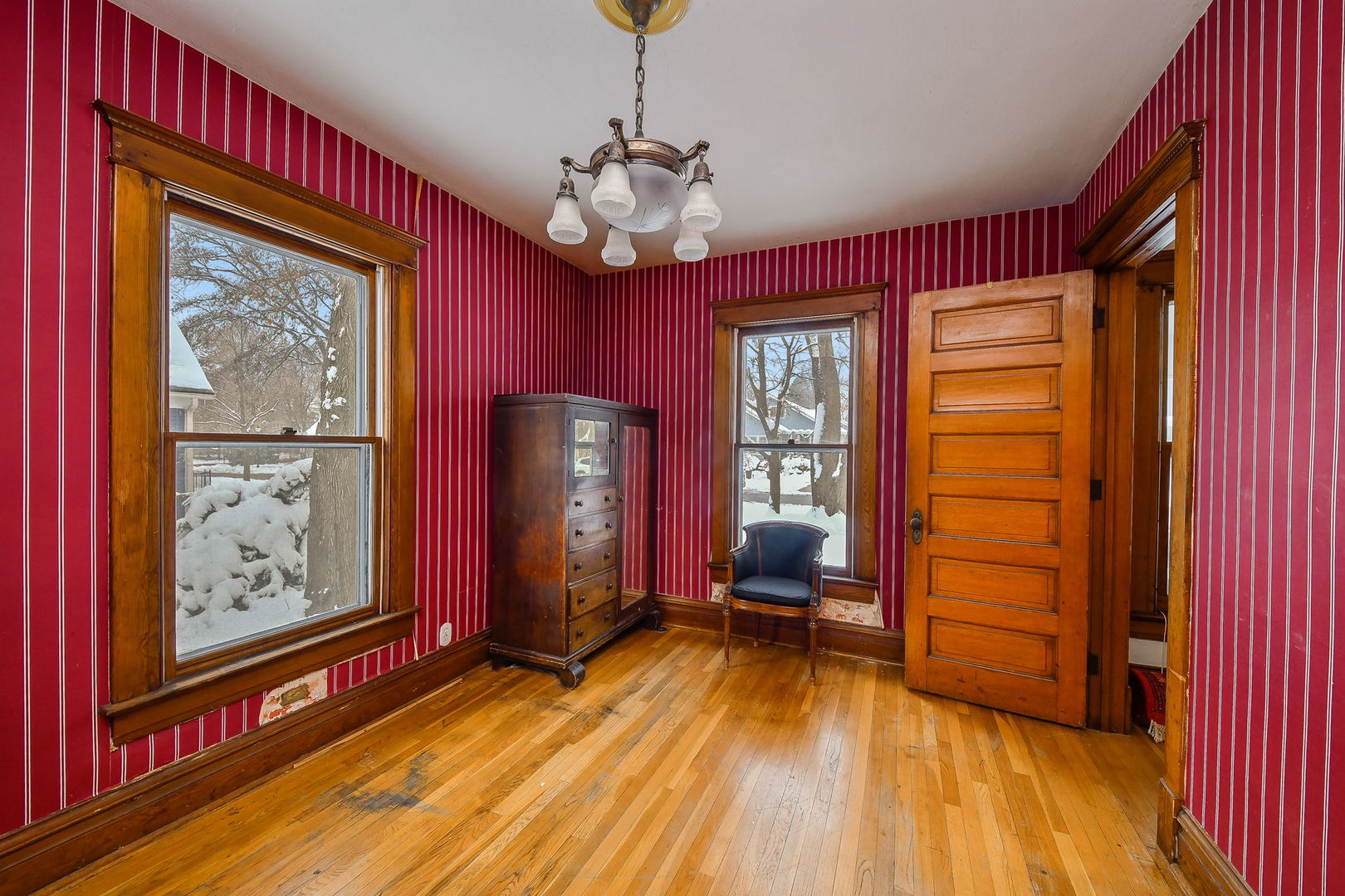 116 S Wright Street, Naperville, IL 60540