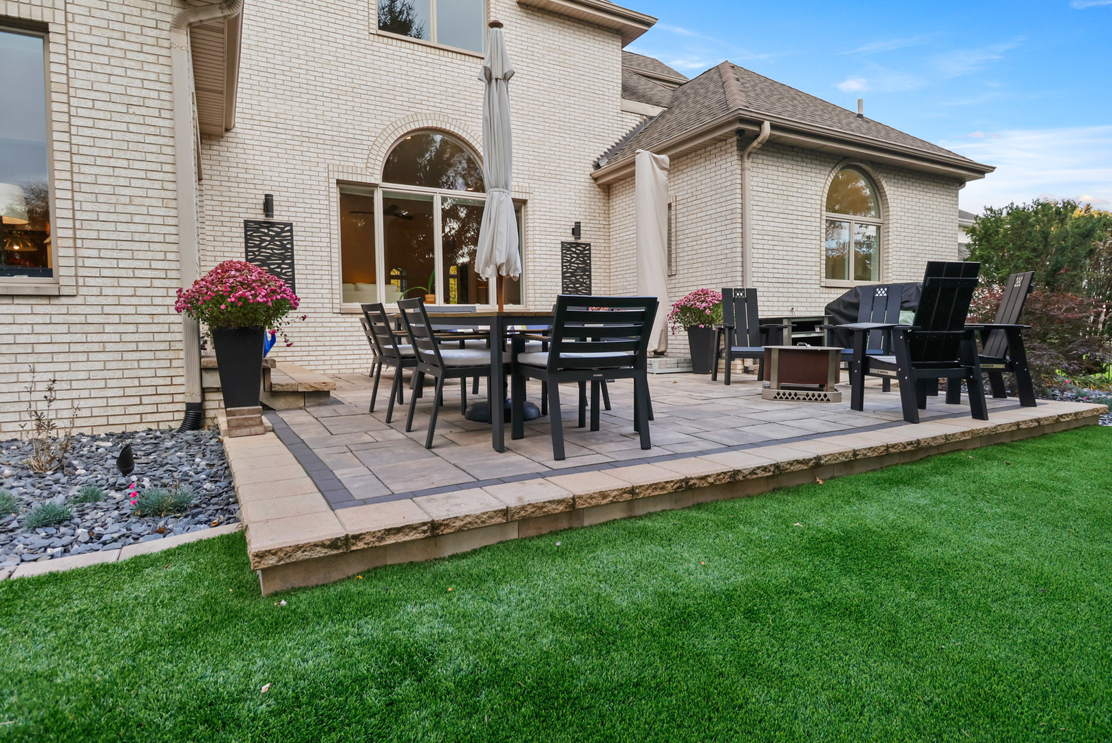 1838 Ada Lane, Munster, IN 46321